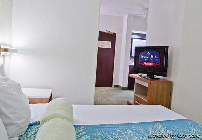 Springhill Suites By Marriott Charlotte Airport Экстерьер фото