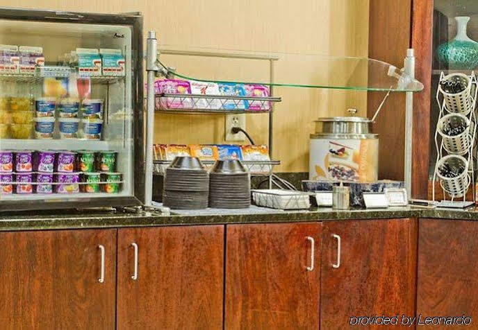 Springhill Suites By Marriott Charlotte Airport Экстерьер фото